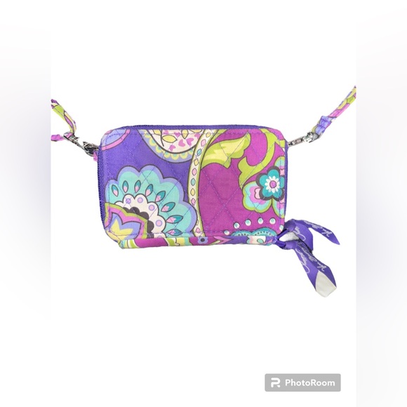 EUC Vera Bradley RFID All in One Crossbody Bag Wallet in Classic Paisley Purple - Picture 3 of 6